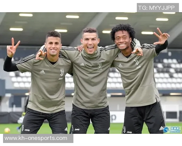 深圳足球队团队协作变革引发热议助力欧冠征程新篇章